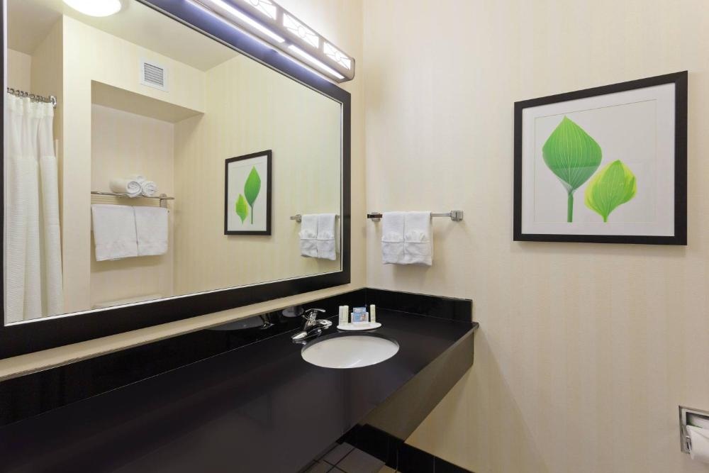 Fairfield Inn & Suites - Los Angeles West Covina Image 12